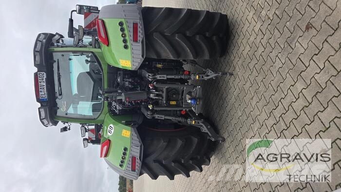 Fendt 832 VARIO GEN-5 Traktoren