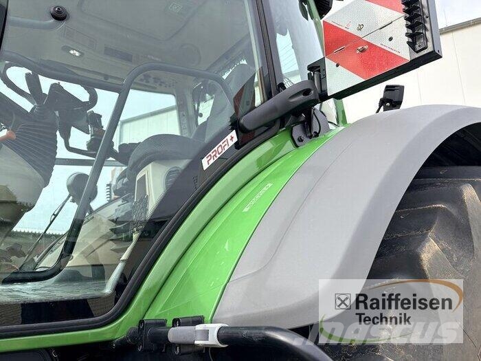 Fendt 933 Gen7 ProfiPlus Traktorji