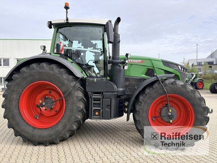 Fendt 933 Gen7 ProfiPlus Traktorji
