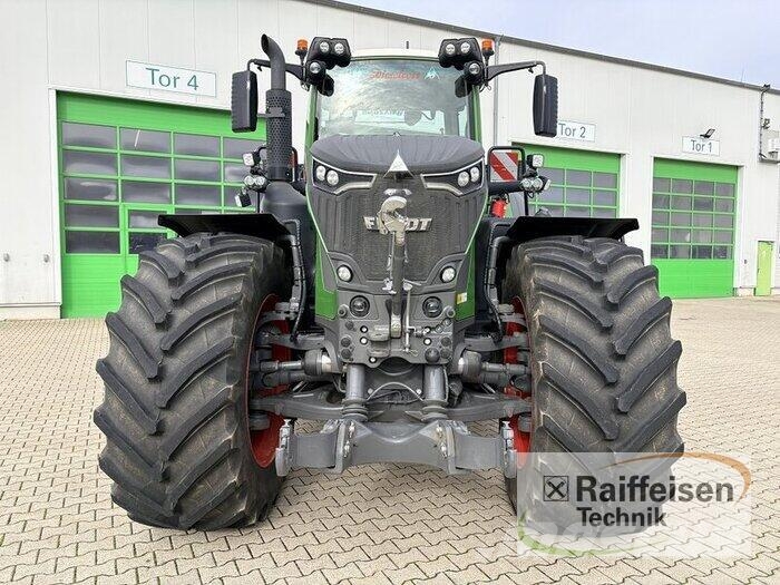 Fendt 933 Gen7 ProfiPlus Traktorji