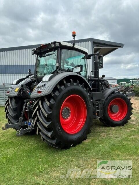 Fendt 933 VARIO GEN-7 Tratores Agrícolas usados