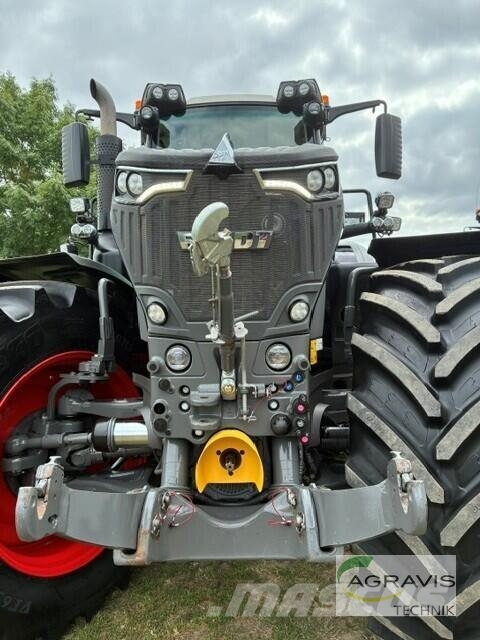 Fendt 933 VARIO GEN-7 Tratores Agrícolas usados