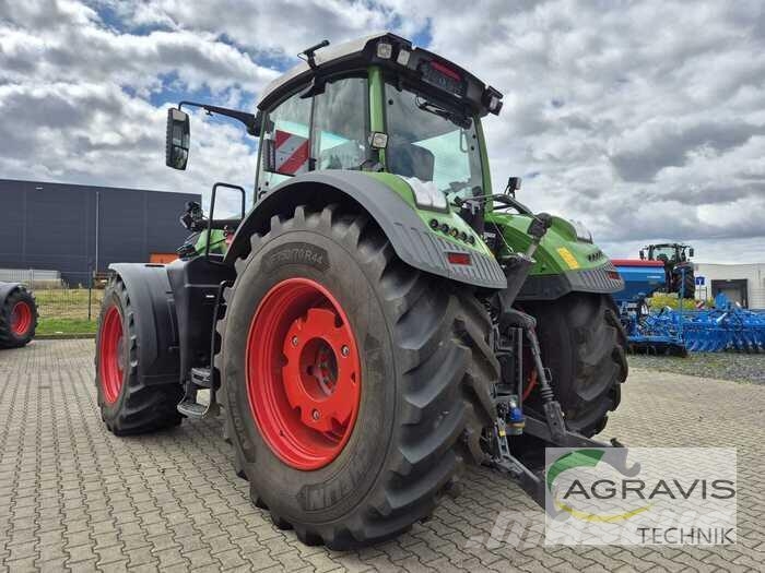 Fendt 933 VARIO GEN-7 Profi+ Setting 2 Τρακτέρ