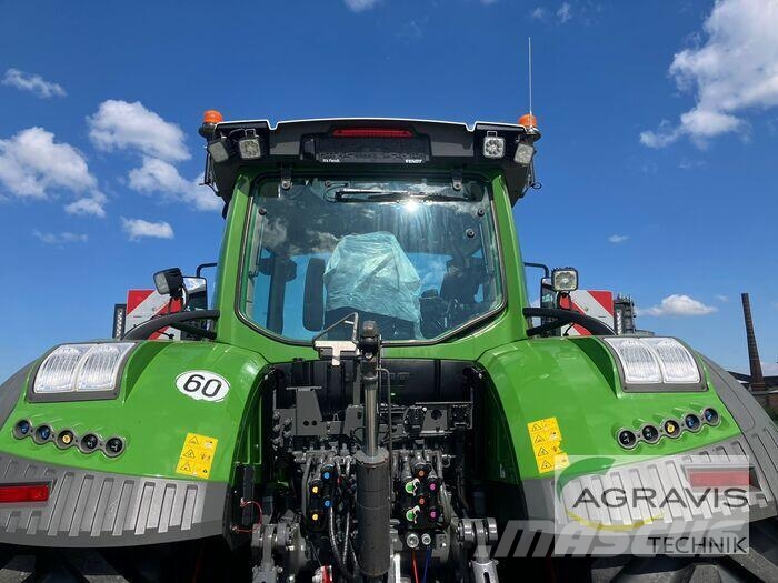 Fendt 936 VARIO GEN-7 Tractors