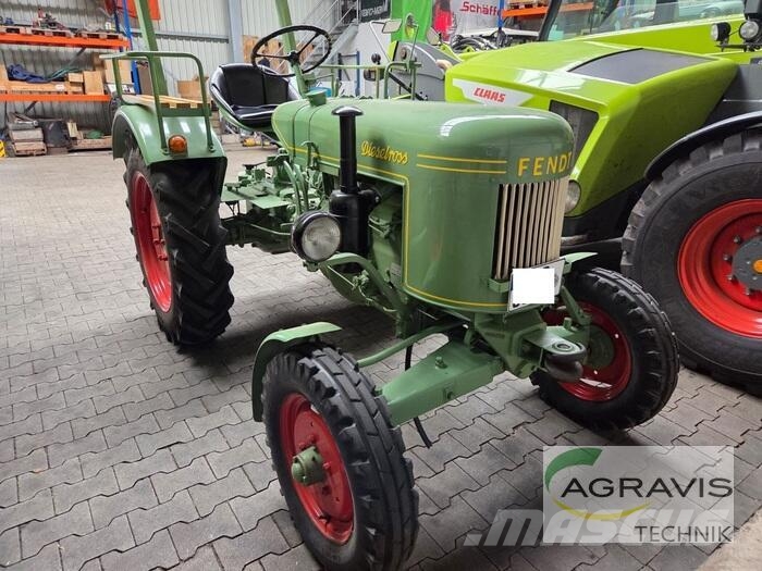 Fendt F24W Tratores Agrícolas usados
