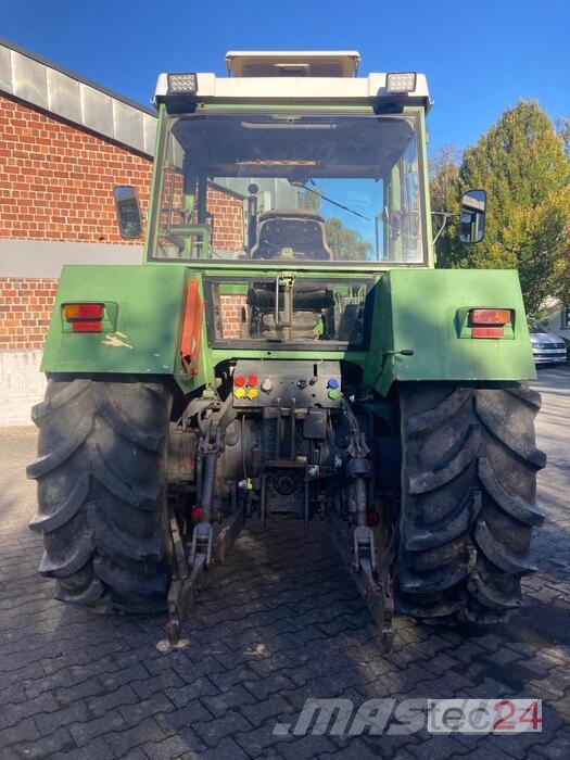 Fendt FAVORIT 611 LS Tractoren