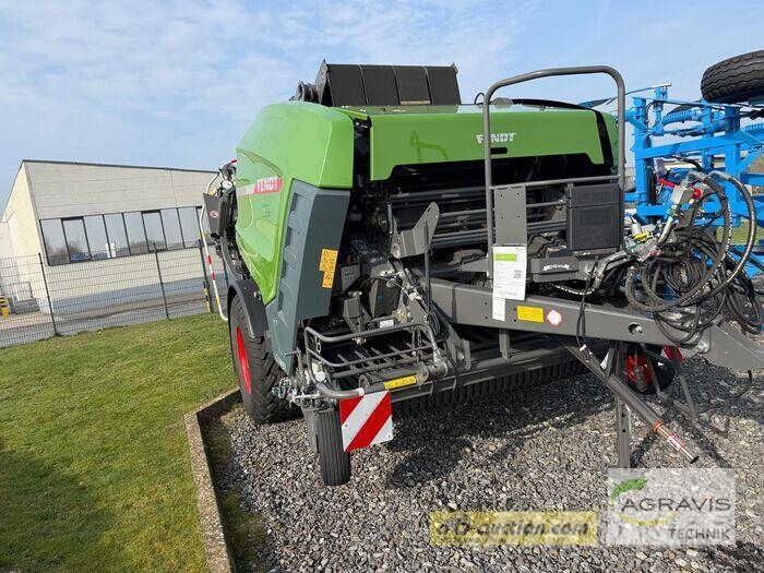 Fendt ROTANA 160 V COMBI ラウンドベーラー