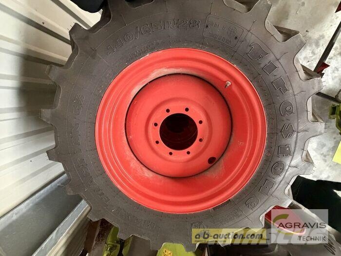 Firestone KR 540/65R38 + 440/65 R28 Gume, točkovi i felne