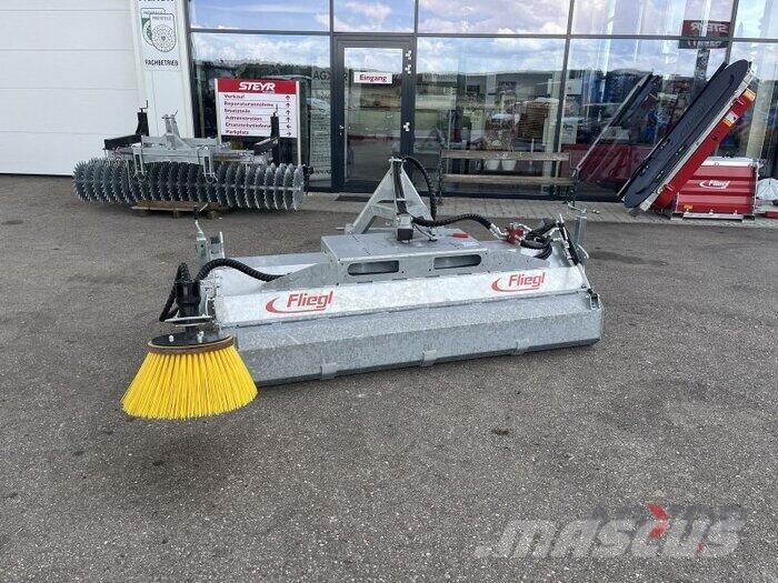 Fliegl AgroCenter Kehrm. 600 Fejemaskiner