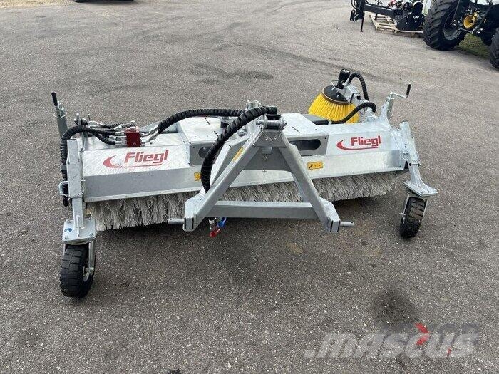 Fliegl AgroCenter Kehrm. 600 Fejemaskiner