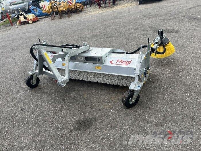 Fliegl AgroCenter Kehrm. 600 Fejemaskiner