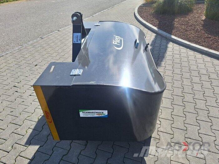 Fliegl Transportkiste 1650 Fendeuse, Scie