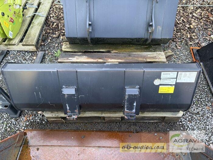 GiANT ERDBAUSCHAUFEL 1.300 MM Sonstiges Traktorzubehör