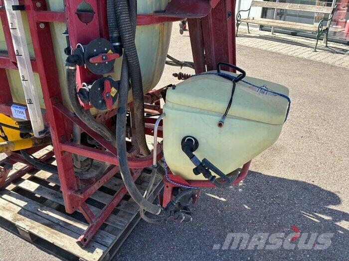 Hardi 800 Liter 12m hydraulisch Anhängespritzen