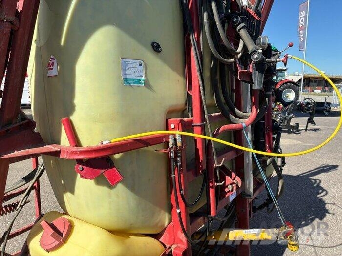 Hardi 800 Liter 12m hydraulisch Anhängespritzen