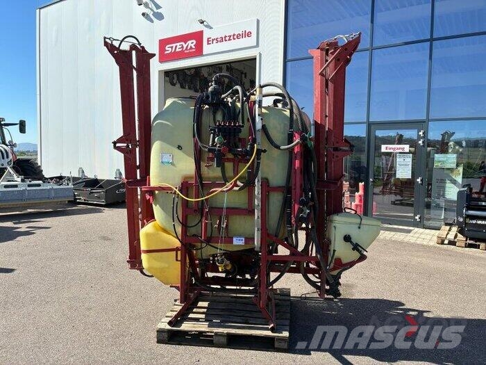 Hardi 800 Liter 12m hydraulisch Anhängespritzen