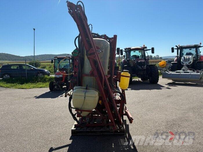 Hardi 800 Liter 12m hydraulisch Anhängespritzen