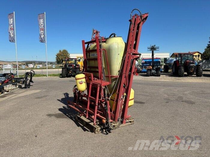 Hardi 800 Liter 12m hydraulisch Anhängespritzen