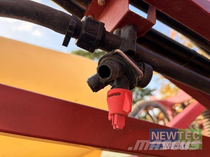 Hardi NAVIGATOR 4000 L Vlečne škropilnice