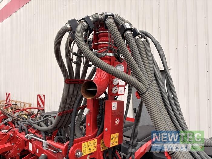 Horsch MAESTRO 12.50 RV 드릴
