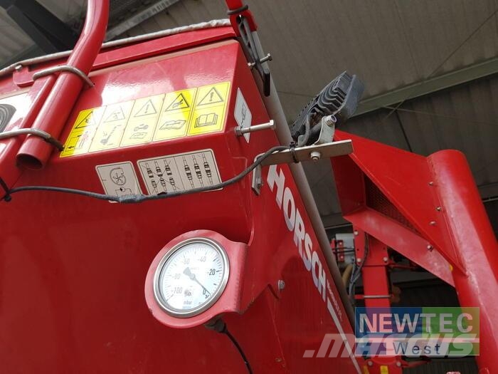 Horsch MAESTRO 8.75 CC 드릴