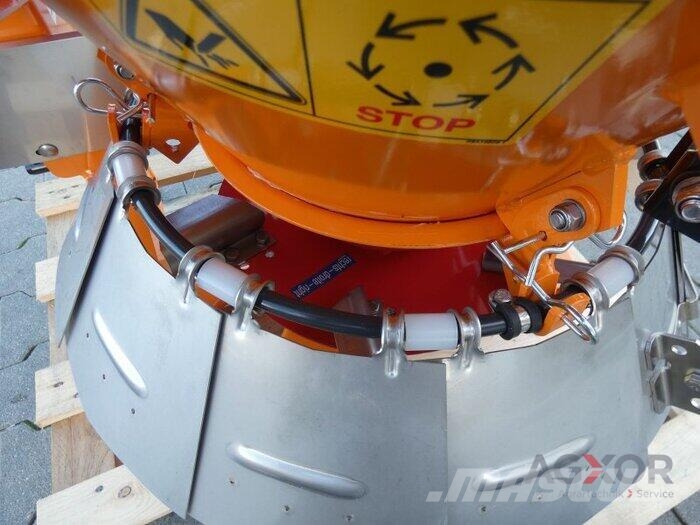 Iseki Schleuderstreuer Otros equipos para carreteras y quitanieves