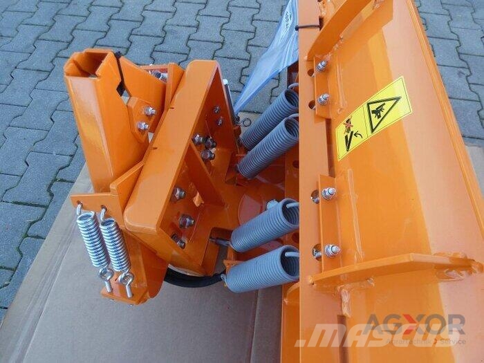 Iseki Schneeschild 1,3m Otros equipos para carreteras y quitanieves