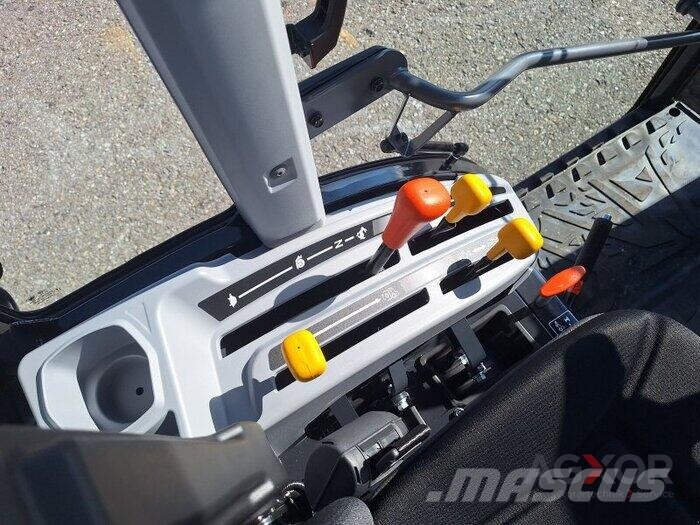 Iseki TM 4270 AHLK Outra maquinaria e acessórios para gado