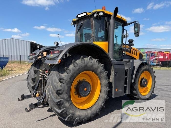 JCB FASTRAC 8330 T4F Traktorer