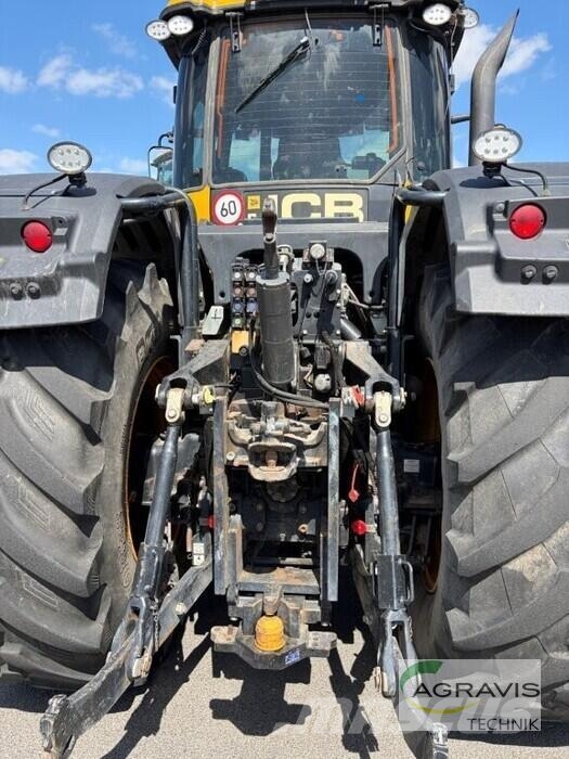 JCB FASTRAC 8330 T4F Traktorer