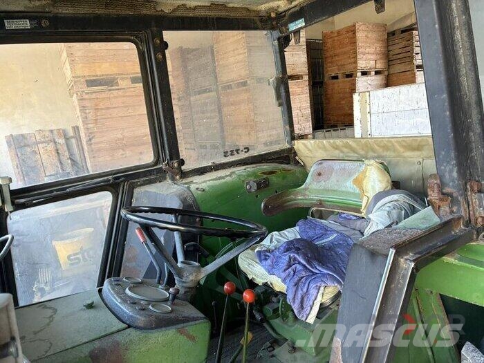 John Deere 2130 A Traktorji