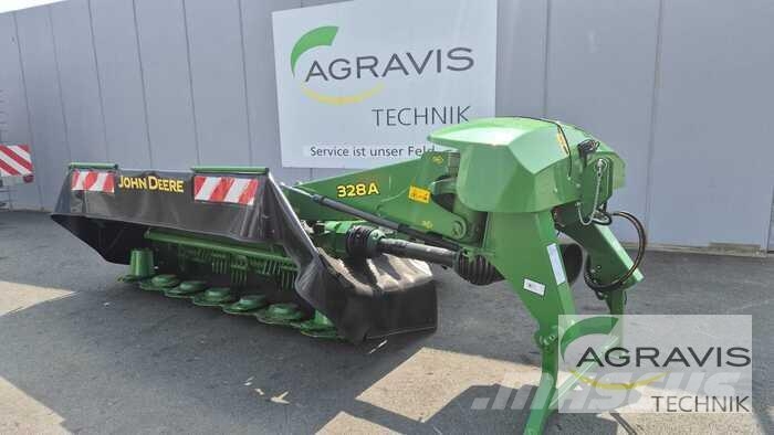 John Deere 328 A Χορτοκοπτικά