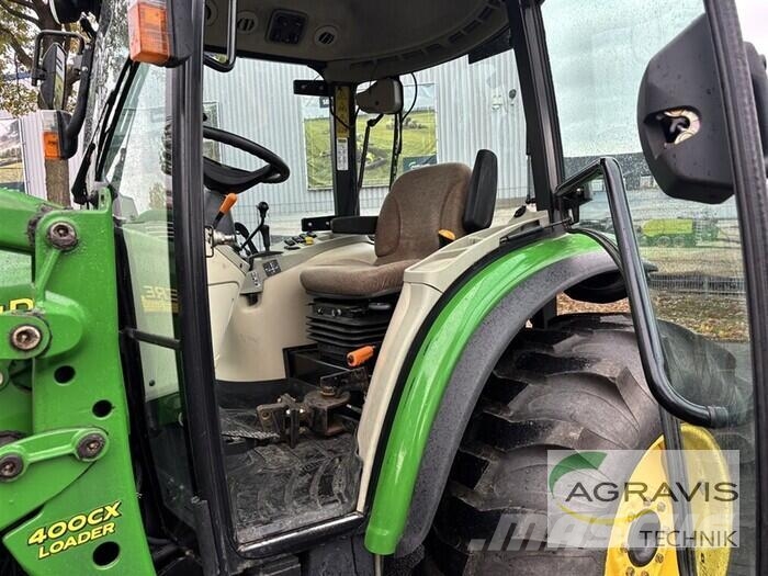 John Deere 4720 Manjši traktorji