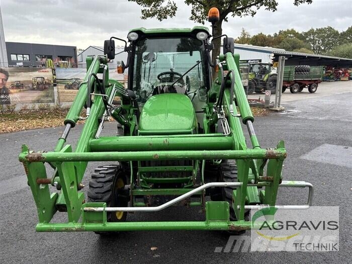 John Deere 4720 Manjši traktorji