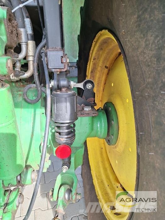 John Deere 5100 R Traktorer