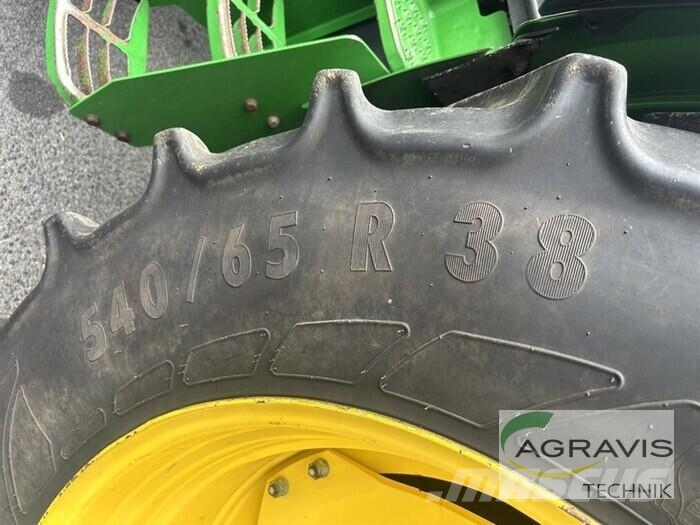 John Deere 5125 R Traktori
