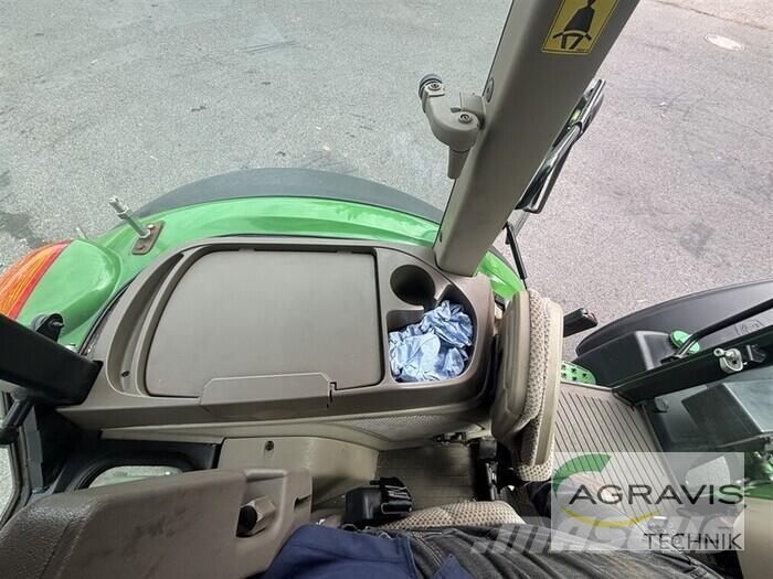 John Deere 5125 R Traktori