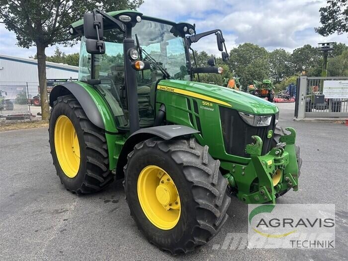John Deere 5125 R Traktori