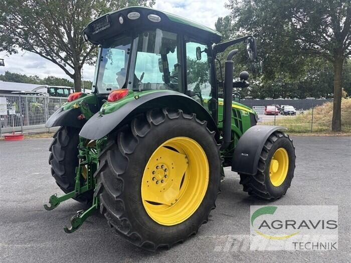 John Deere 5125 R Traktori