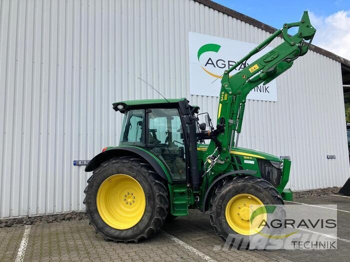 John Deere 5125 R Traktorit