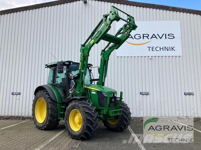 John Deere 5125 R Traktorit