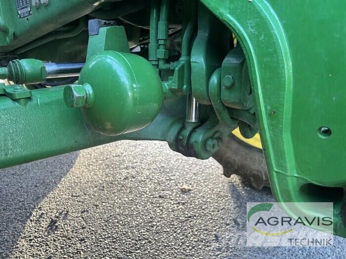 John Deere 6120 M Traktori