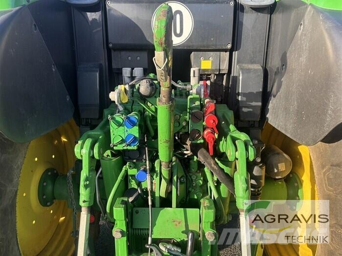 John Deere 6120 M Traktori