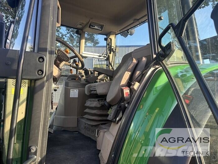John Deere 6120 M Traktori