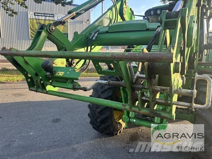 John Deere 6120 M Traktori