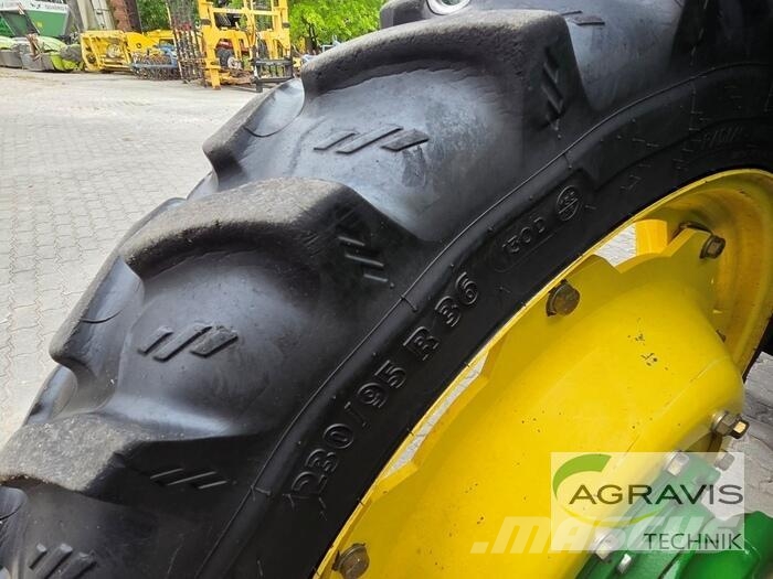 John Deere 6130 R Tractors