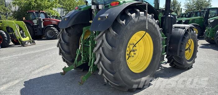 John Deere 6195 R Traktori
