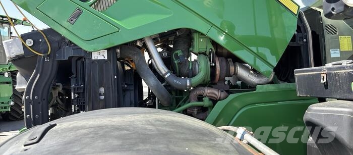 John Deere 6195 R Traktori