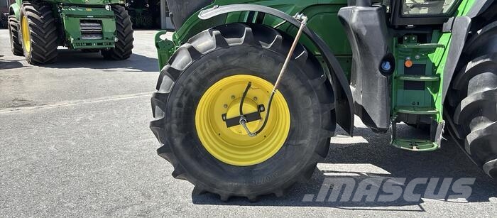 John Deere 6195 R Traktori