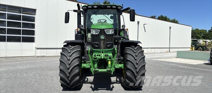 John Deere 6195 R Traktori